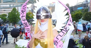 「デジモンアドベンチャー」エンジェウーモンに扮するコスプレイヤー「あでやかな雰囲気の再現にこだわりました」