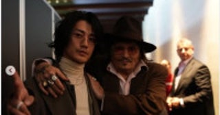 赤西仁＆ジョニー・デップ、豪華イケオジ2ショットにファン歓喜！ 「かっこよすぎ」「日本とアメリカの色気代表」