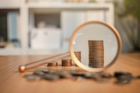 母子2人で「生活保護」受給中…10月から保護費“月500円増額”でも、家計はキツイです。「生活保護費だけ」で暮らすのが厳しい理由とは？ 支給額とあわせて確認