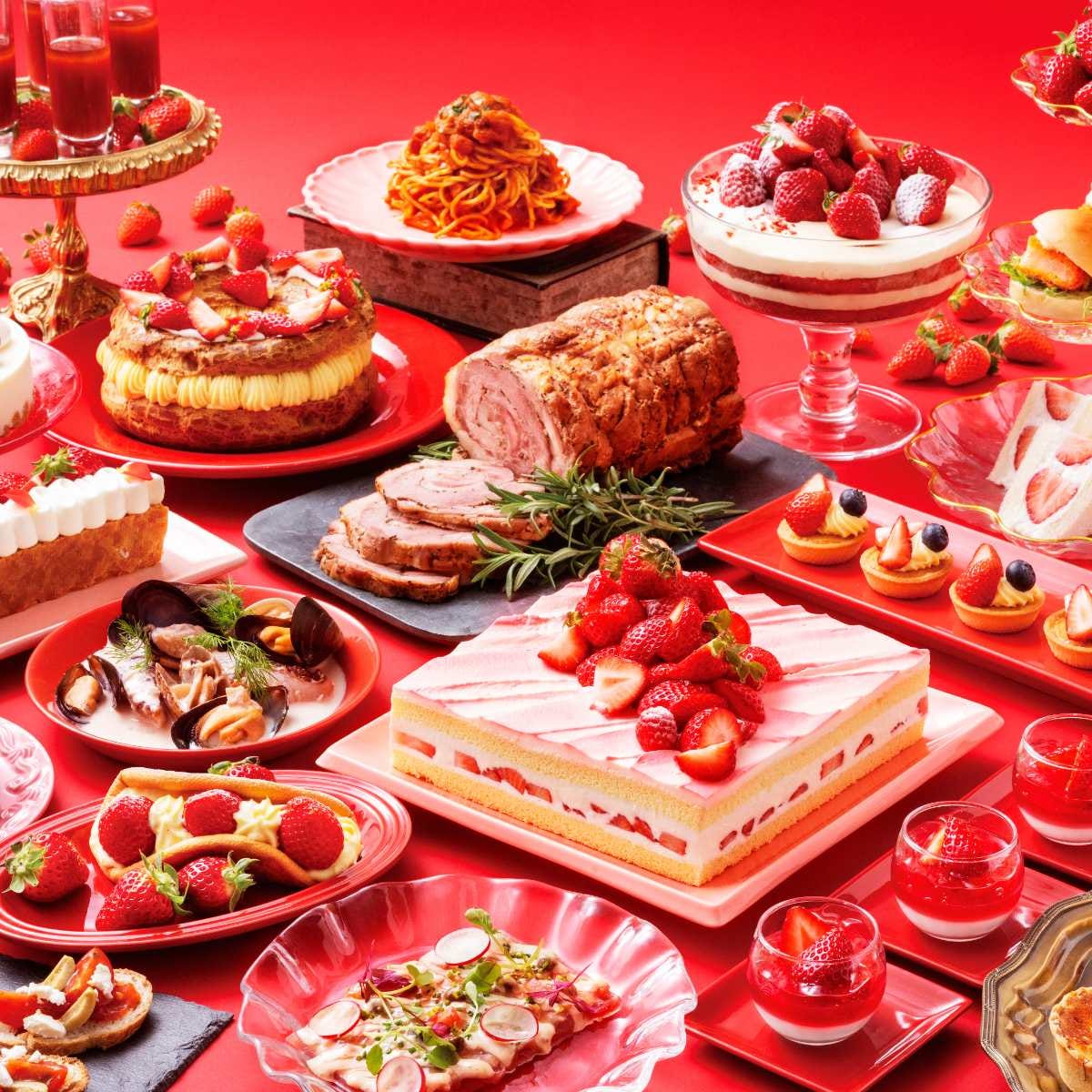 リーガロイヤルホテル大阪のいちごビュッフェ。フレッシュいちご、ショートケーキやタルト、いちごサンド、できたてオムレットも