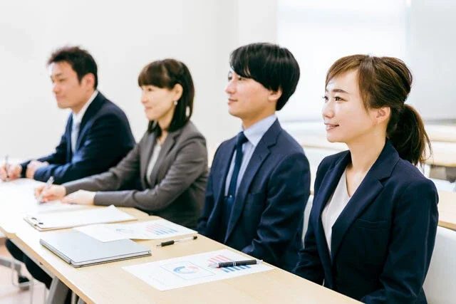 新入社員必読！職場の「面倒な勧誘者」が現れる理由とかわし方坂口孝則が教えてもらった最高のアドバイス