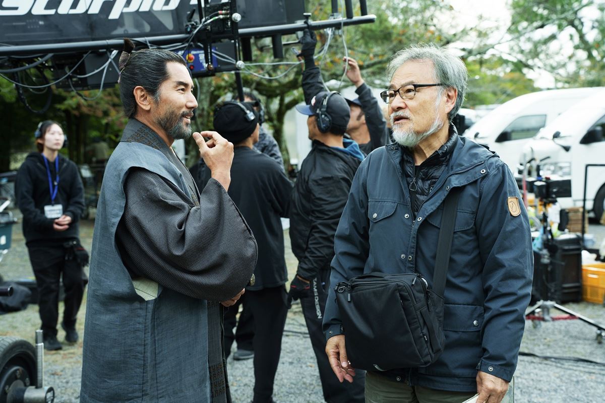 『黒牢城』黒沢清監督インタビュー 「謎を解く行為そのものが謎」