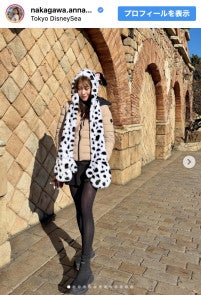 元NHK女子アナ・中川安奈、“気合のミニ丈”ディズニーショット美人妹も顔出し