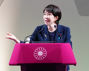 高市首相「時は来た」に世論はNO？ 改憲反対が63％。石戸諭が読み解く“9条改憲”と“防衛力強化”のねじれ