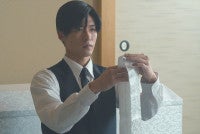 『ほどなく、お別れです』目黒蓮の所作が美しい“納棺の儀”、本編映像解禁浜辺美波も「見入ってしまいました」