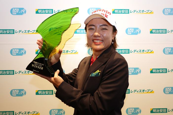 サイ・ペイインがステップ2勝目2位に岡山絵里菅楓華は9位