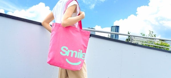 女性500人に聞いた！夏に使用されているバッグ第1位は「トートバッグ」に。“汗・暑さ・荷物増”のリアルな夏の悩みに応える「#夏こそトート」フェア