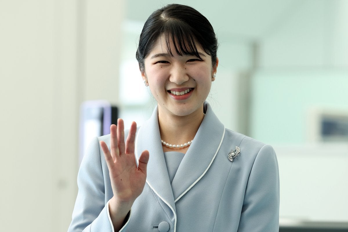 《民族衣装、ボレロ、1日に3通りの着回し》愛子さま全11着！ラオスご訪問ファッションを振り返り