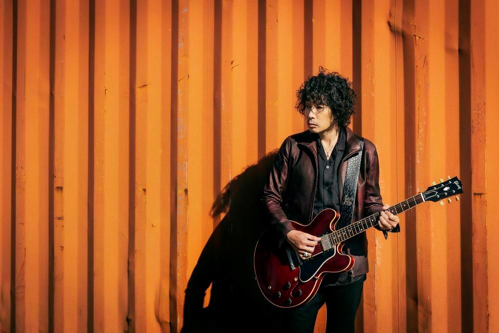 斉藤和義、情報番組のテーマソングに起用された新曲「HAPPY」配信リリース決定