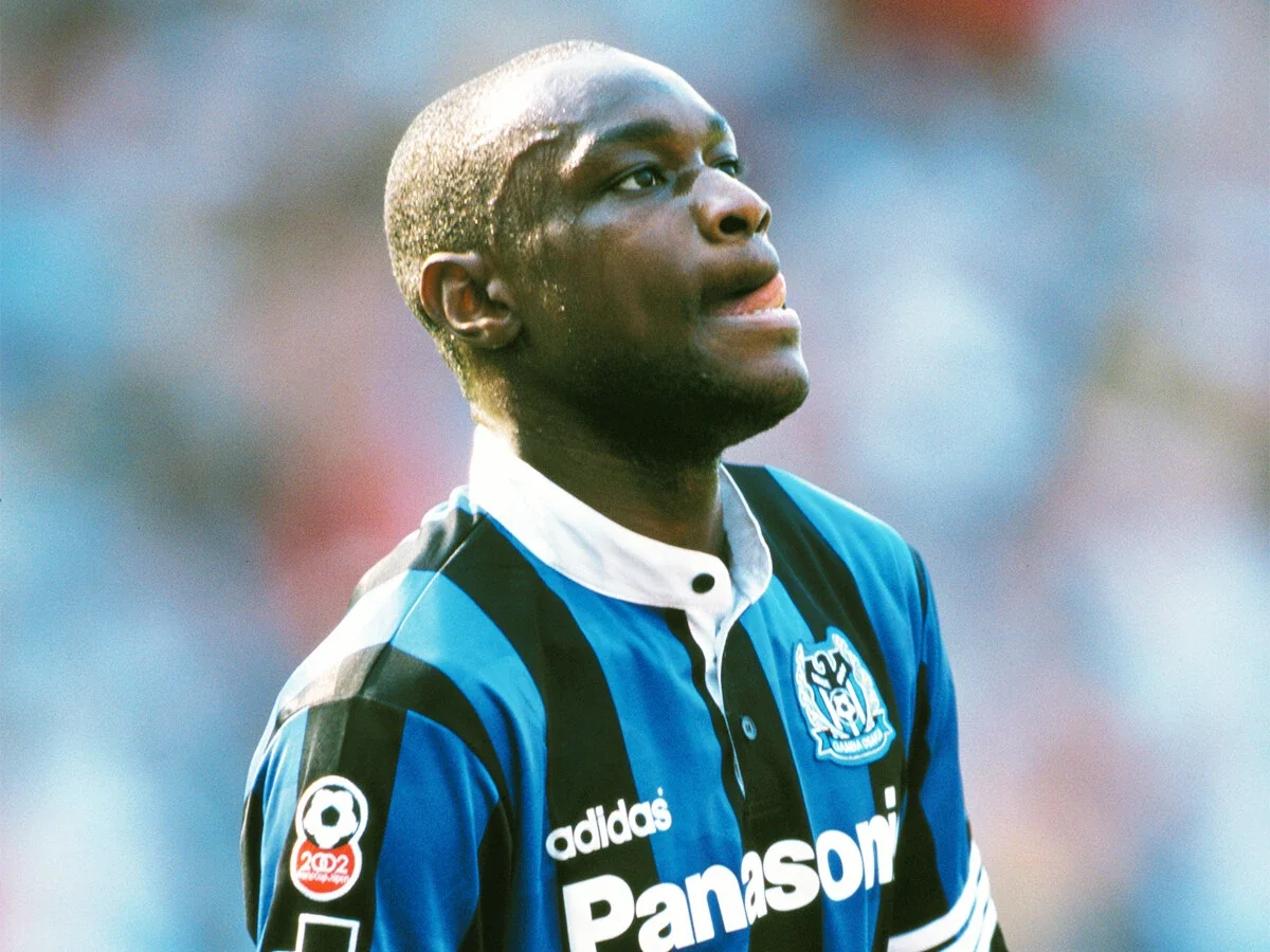 【Ｊリーグ】ガンバ歴代最強の助っ人エムボマ息子も父と同じ左利きのFWとして活躍中