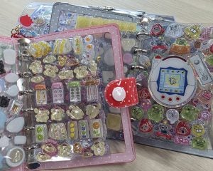 品薄・トラブルも続出…「ボンボンドロップシール」は一過性ブームか、新たな文化か