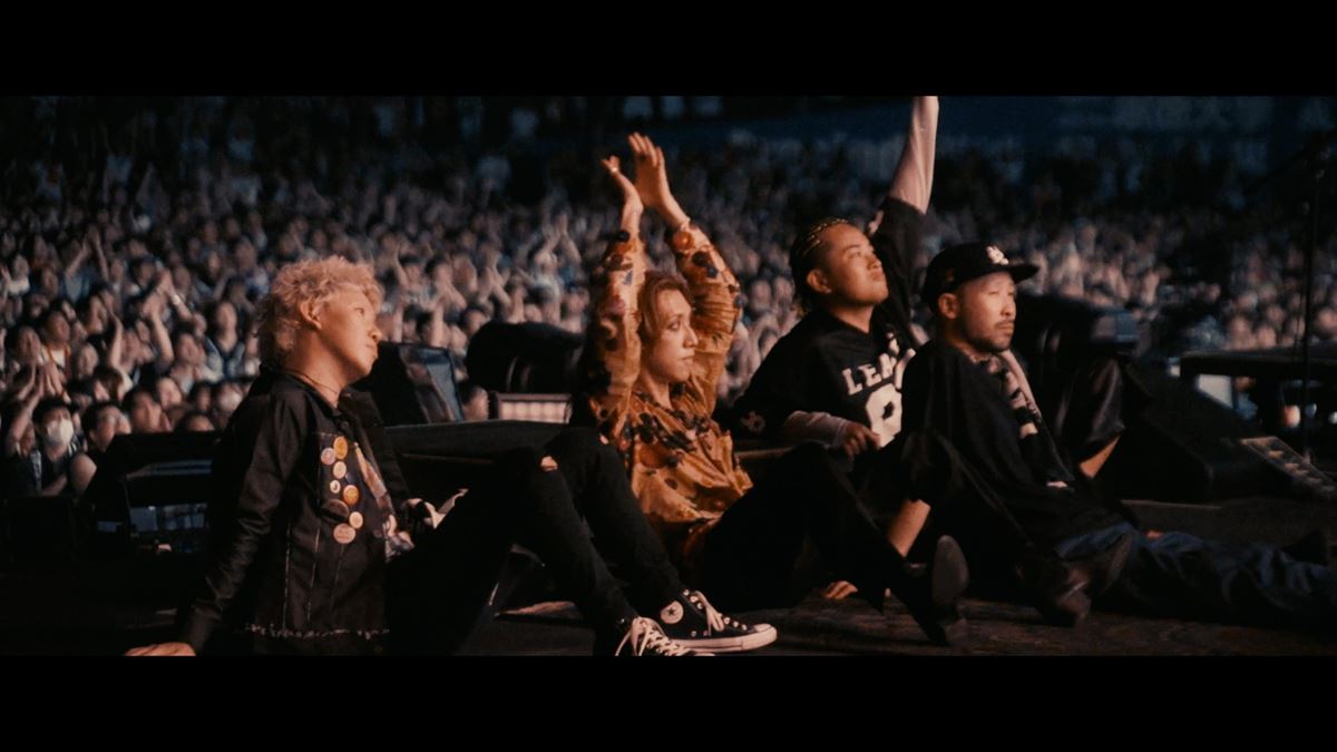 SUPER BEAVERのライブ＆ドキュメンタリー映画、入プレ第2弾は新曲「告白」が聴ける動画付きパスステッカーに決定