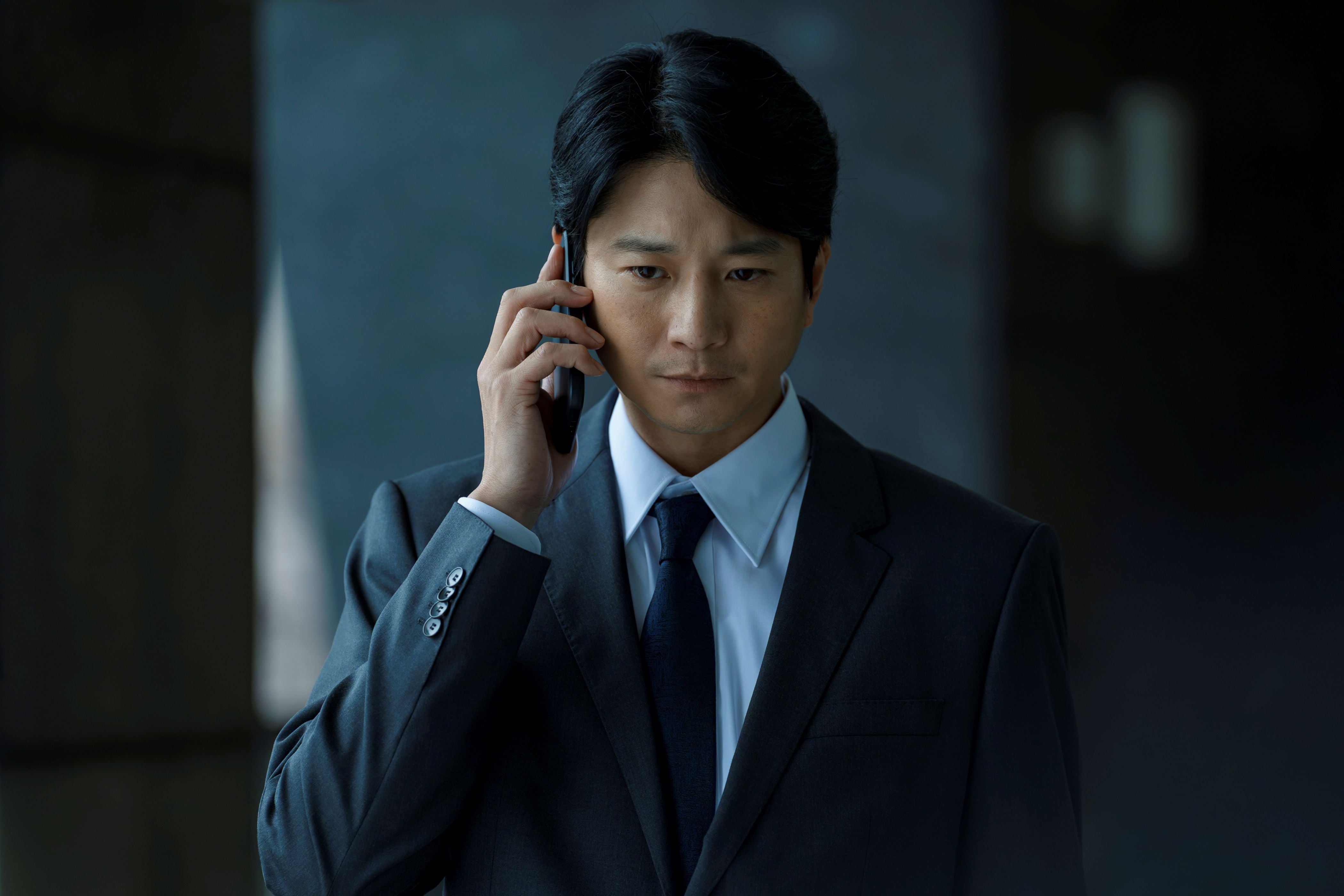 向井理主演、製薬業界の光と影を描く医療小説を実写ドラマ化「MR」WOWOWで今秋放送・配信