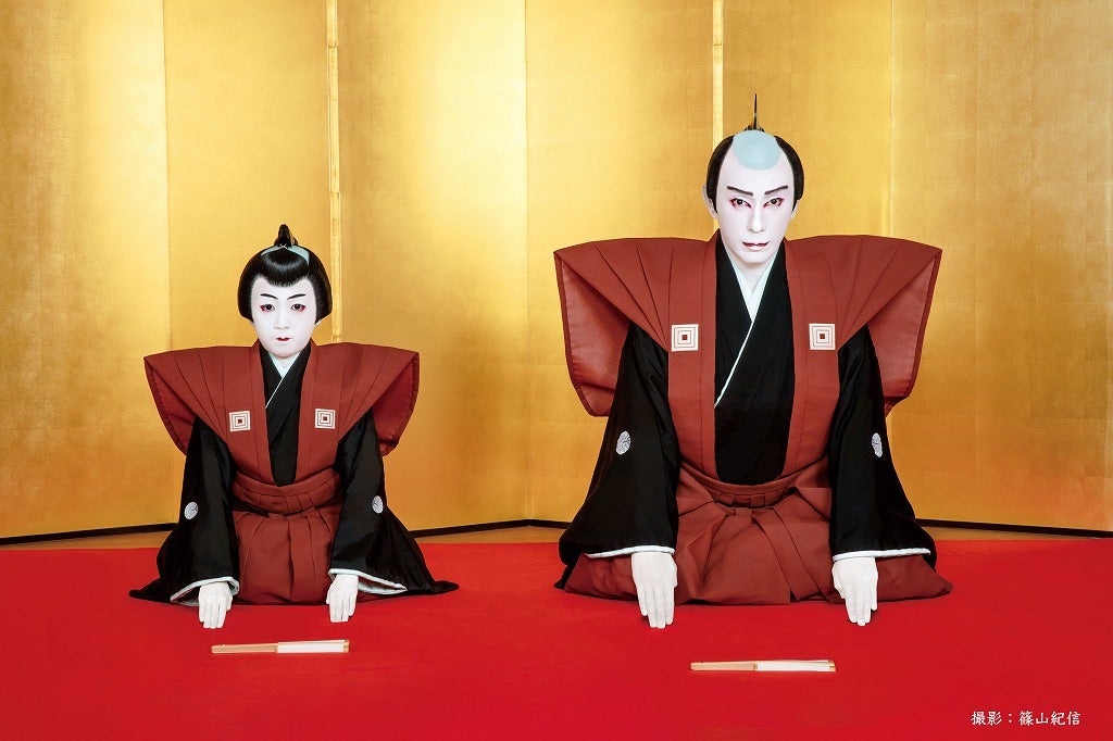 市川團十郎の襲名披露公演を捉えた三池崇史監督初のドキュメンタリー映画「襲名」9月公開祝幕を村上隆が担当