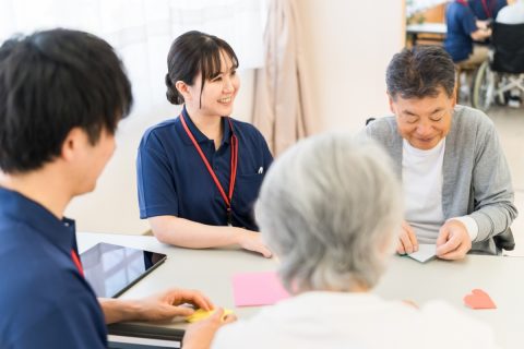 民間の有料老人ホーム、入居一時金が「数千万円」かかる所も!? 親の家を売って費用に充てる場合、税金で大損しないための注意点とは