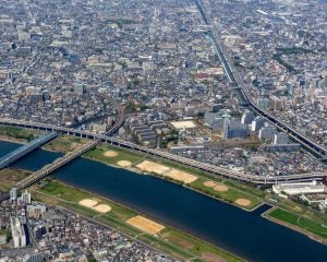 「ワンルーム10万円は当たり前」の東京で“一人暮らし向きな街”はどこ？東大生30人に聞いたら意外に人気だった“川の向こう側”とは