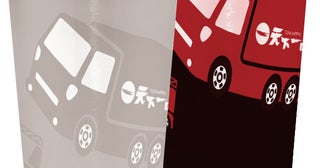 「トミカ×天下一品」最強コラボ第2弾！冷やすと“赤い車”が浮き出る不思議なタンブラー。5杯食べて限定トミカグッズを狙え！