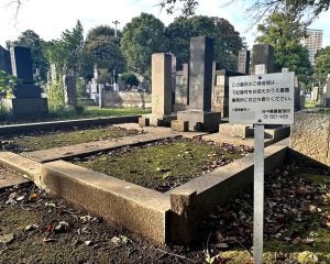 墓じまいを切り出したら「離檀料1000万円」、別の寺では「祟られる」と150万円要求、遺骨を“人質”に…急増する泥沼トラブル