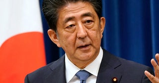 「山上さんありがとう！」と書かれ…安倍元首相の死を揶揄する“不謹慎チラシ”が物議…掲示された東北大学は「速やかに撤去」と回答