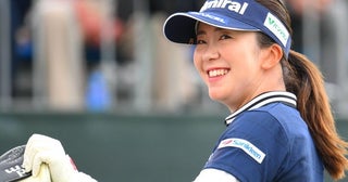 上田桃子、不動裕理、有村智恵、堀琴音など超豪華メンバーが大集合！ 先輩プロの誕生日会の写真にファンもビックリ「最高の晩餐会」