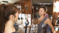 8畳の船で暮らす4人家族、常識覆す自然派スタイル生活費を稼ぐために独自ビジネスも