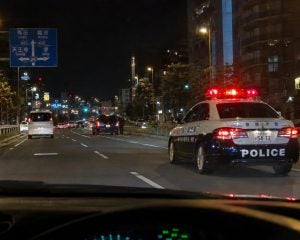 “あおり運転”してきたトラックの暴挙「叫びながら、窓からバールを出してきて…」パトカーに助けを求めた結果／高速道路の速度違反、1年でどれくらい取り締まられているのか調べてみた