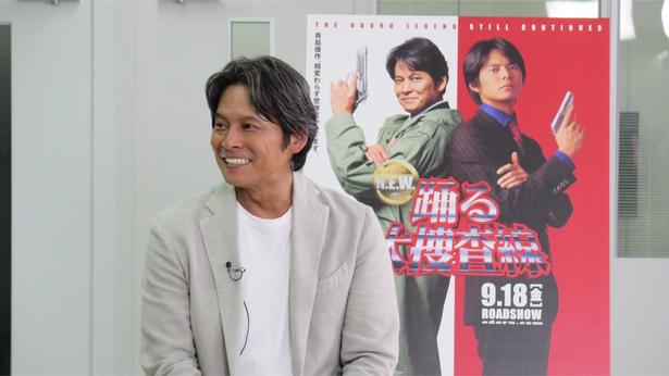 織田裕二がスペシャルインタビューで明かす“約14年ぶり”の青島俊作に抱く想いモッズコートの誕生秘話も＜プライムどようび＞