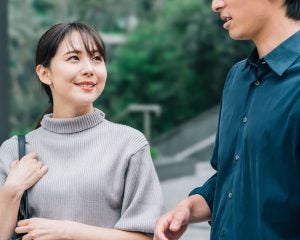 女性は無意識に見ている…「なぜかモテる男性」に共通する“5つの特徴”