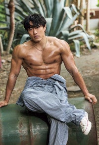 GENERATIONS中務裕太「最初で最後のソロ写真集」10.21発売決定LDH屈指の肉体美披露特別限定版は“筋肉クッション”付き