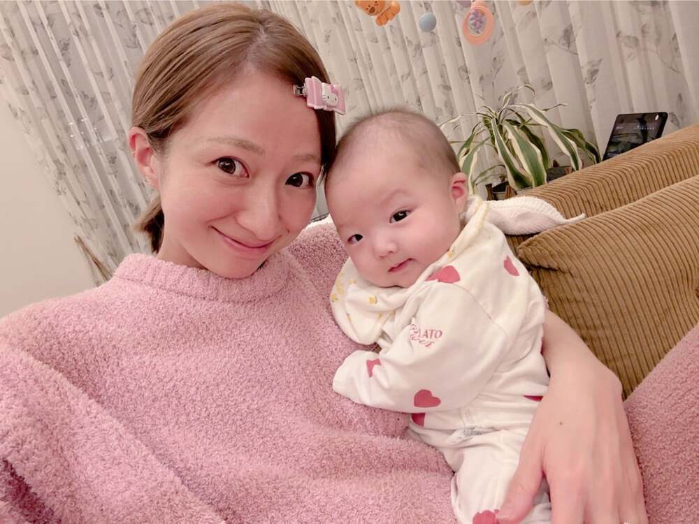 辻希美さん「これは何度してもマジで親もきついわ」夫婦そろって第五子はじめての予防接種で「何回経験しても胸が痛い」