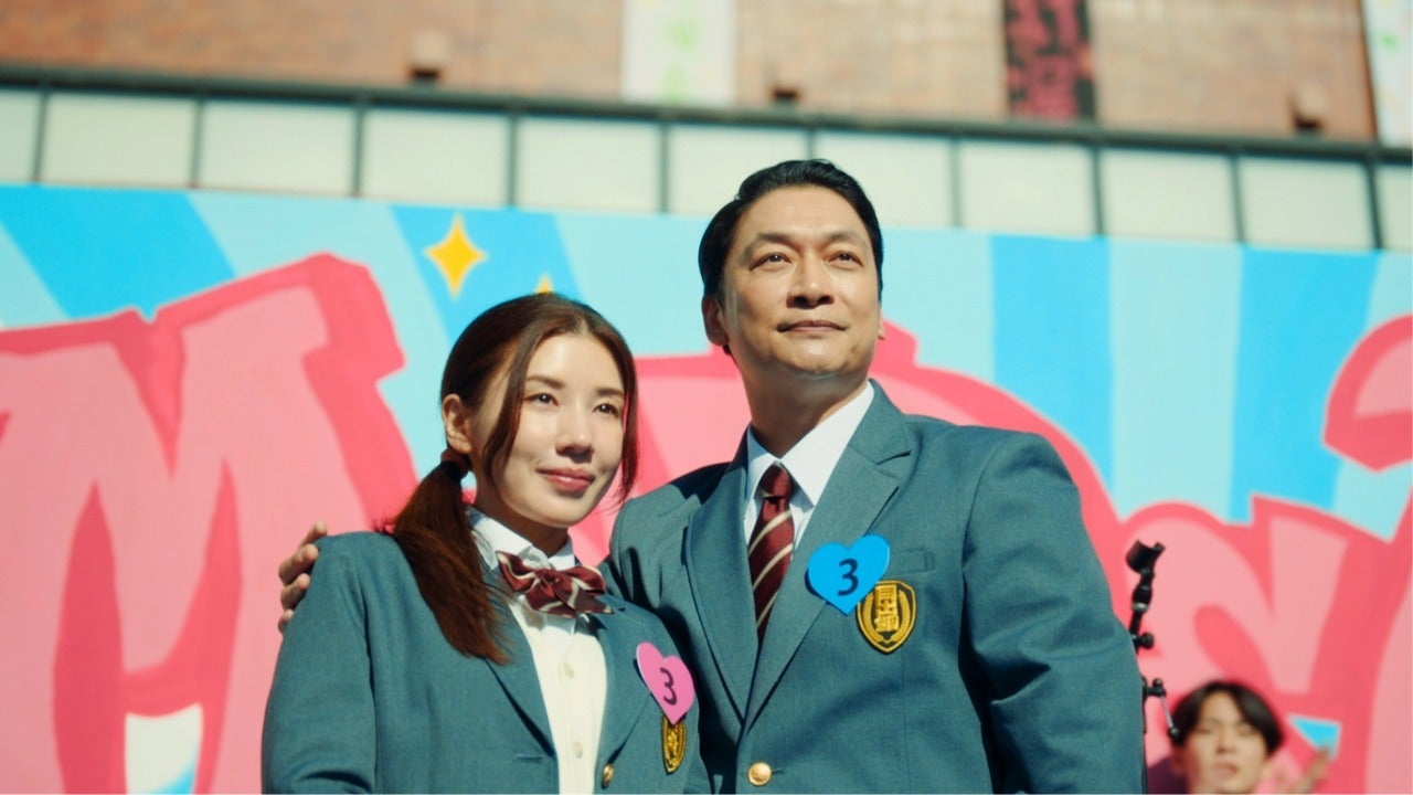 香取慎吾主演、ジャンプ原作の青春コメディ「高校生家族」影山優佳、井ノ原快彦ら登場の場面写真11点が一挙公開