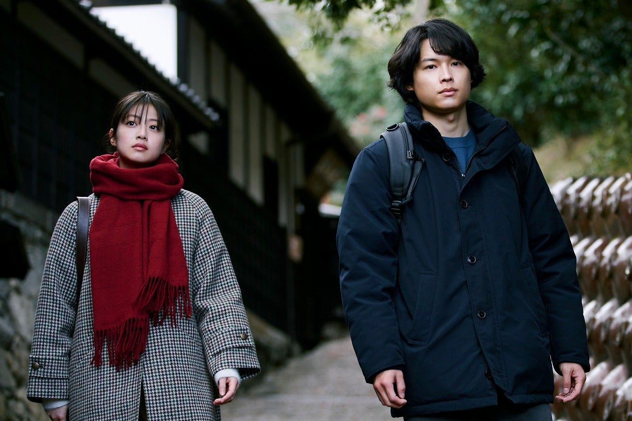 今田美桜が松村北斗に“衝撃の発言”「白鳥とコウモリ」重要シーンをとらえた本編映像＆新場面写真公開