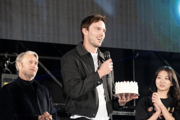 マッツ・ミケルセン、ニコラス・ホルト、浅野忠信、イライジャ・ウッドら豪華セレブが集結した「東京コミコン2025」閉幕