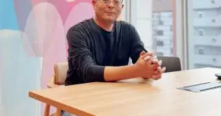 今の若者は“昭和的な上司”を求めている!? 熱い名物社長が語る「部下に遠慮しない付き合い方」