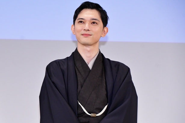 吉沢亮、映画『国宝』大ヒットの実感を歌舞伎座で語る「忘れられない1年になった」