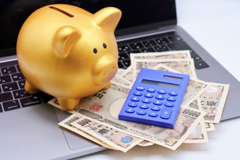 夫が部長に昇進し「年収1000万円」を超える見込みです。税金や社会保険料の負担が増えるようですが、手取りはどれくらいになるのでしょうか？