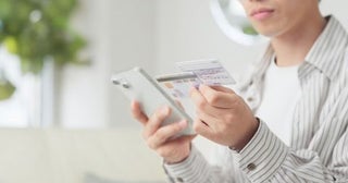 11月で退職し「会社の健康保険証」が不要に！ もう「マイナ保険証」を持ってるなら“捨てて問題ない”ですか？「名前・生年月日」も記載されているので心配です…