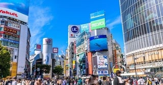 【原宿〜表参道〜渋谷】都会の杜から最新トレンドへ！表参道「オモカド」やMIYASHITA PARKなど注目のスポットを巡る、“トレンド散歩”コース