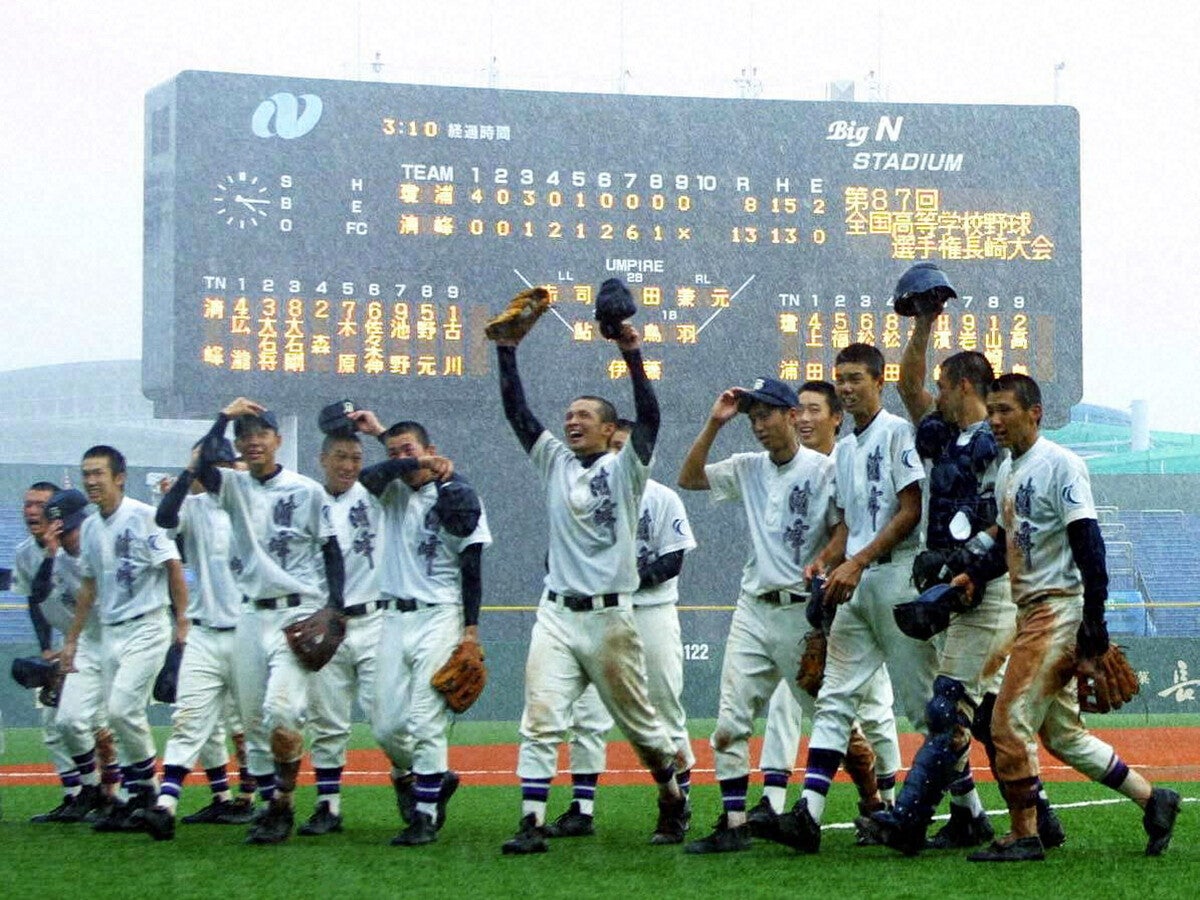 【高校野球】０対７からの大逆転、選抜王者・愛工大名電を撃破... 熱血教師・吉田洸二が公立校・清峰で起こした歴史を変えた夏