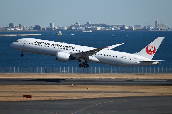 JAL、東南アジア行きで特別運賃ハノイへ燃油込み5.2万円から