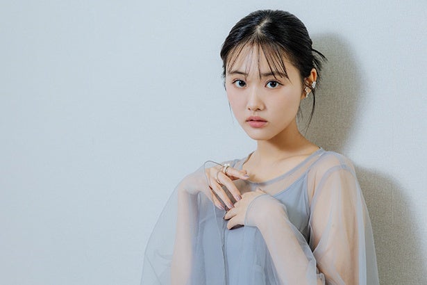 原菜乃華が明かす、重岡大毅・田中みな実との撮影裏話「兄妹の距離感や愛あるプレゼントに感激」