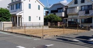 兄が“相続した実家”を「駐車場にする」と言っています。実家は“地方の住宅地”ですが、本当に「月10万円」も安定収入を期待できるのでしょうか？ 駐車場経営の現実とは