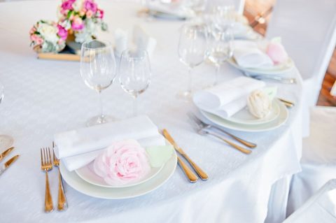 娘の結婚式の前日に「3組が欠席」と連絡が！ ご祝儀もなしで料理・引き出物代を全額負担することになるの？ キャンセル料は請求できますか？