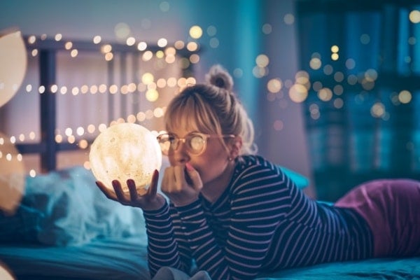 AI占いは本当に当たる？利用者が語ったリアルな体験談