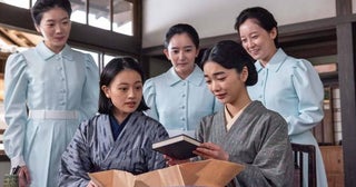 ＜明日の風、薫る＞見上愛“りん”が執筆した看護実用書の発売日、生田絵梨花“多江”が恵風看護婦会を訪ねてくる