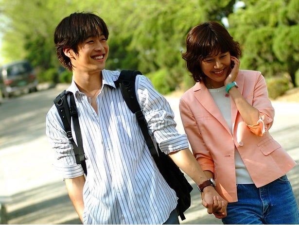 キム・ジェウォン＆キム・ハヌルが主演、教師と生徒の純愛ドラマ「ロマンス」が衛星劇場で放送