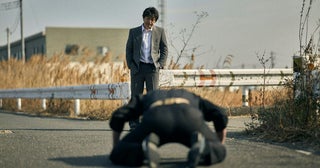 ドラマ『ドンケツ』伊藤英明と安田顕のぶつかり合いを切り取った場面写真公開