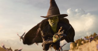 運命に翻弄されるエルファバとグリンダの絆が尊い…「ウィキッド永遠の約束」場面写真10点公開