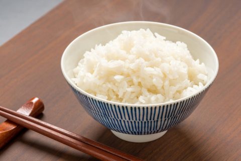 「お米が高すぎて家計が厳しいです…」2024年10月の新米入荷で値下がりするはずが、なぜまだ高いのでしょうか？