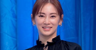 back number・清水依与吏、北川景子の隣で照れ笑い…レア2ショットにほっこり＜あなたを奪ったその日から＞